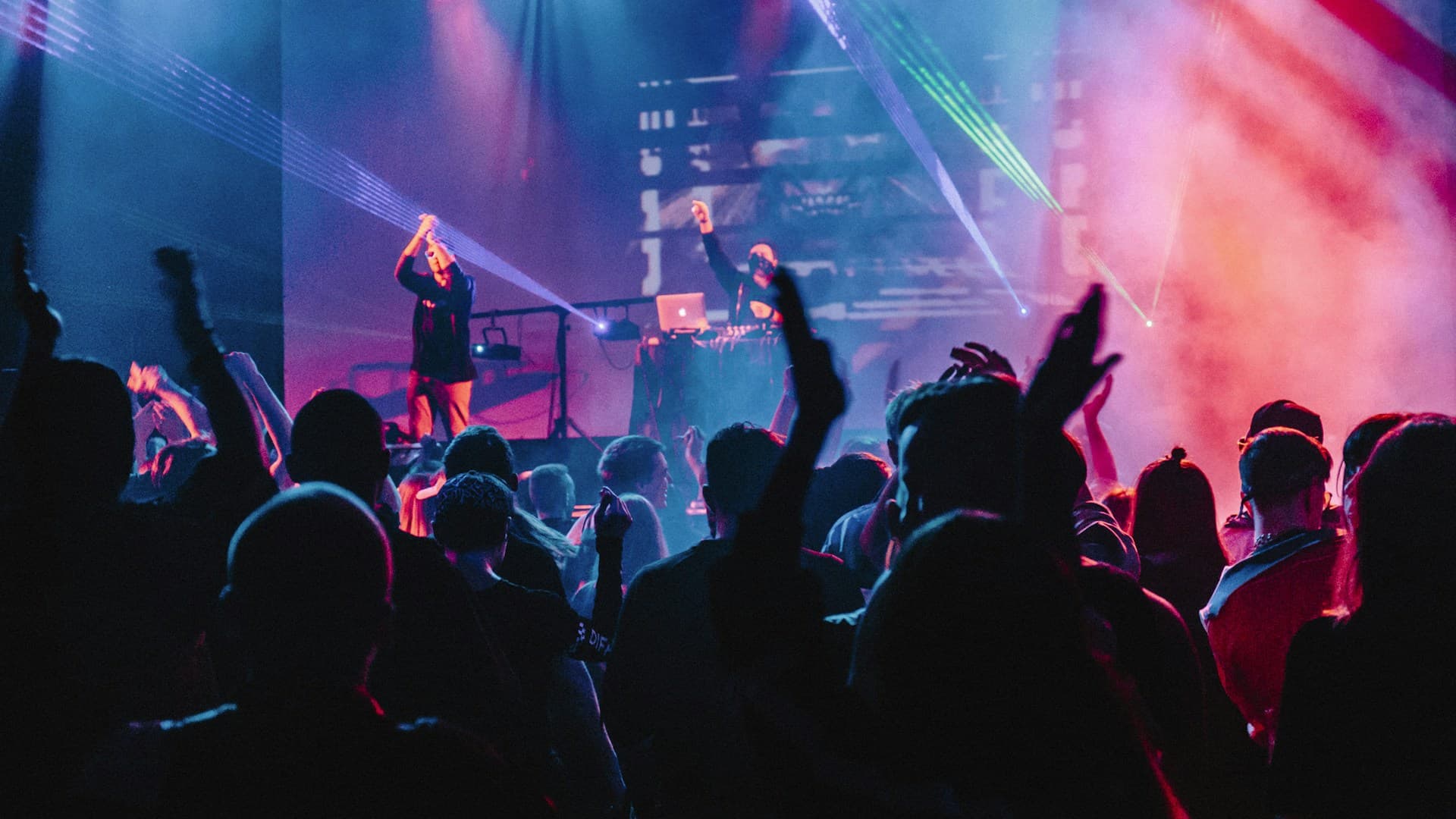 DJ-evi, Foto i Video